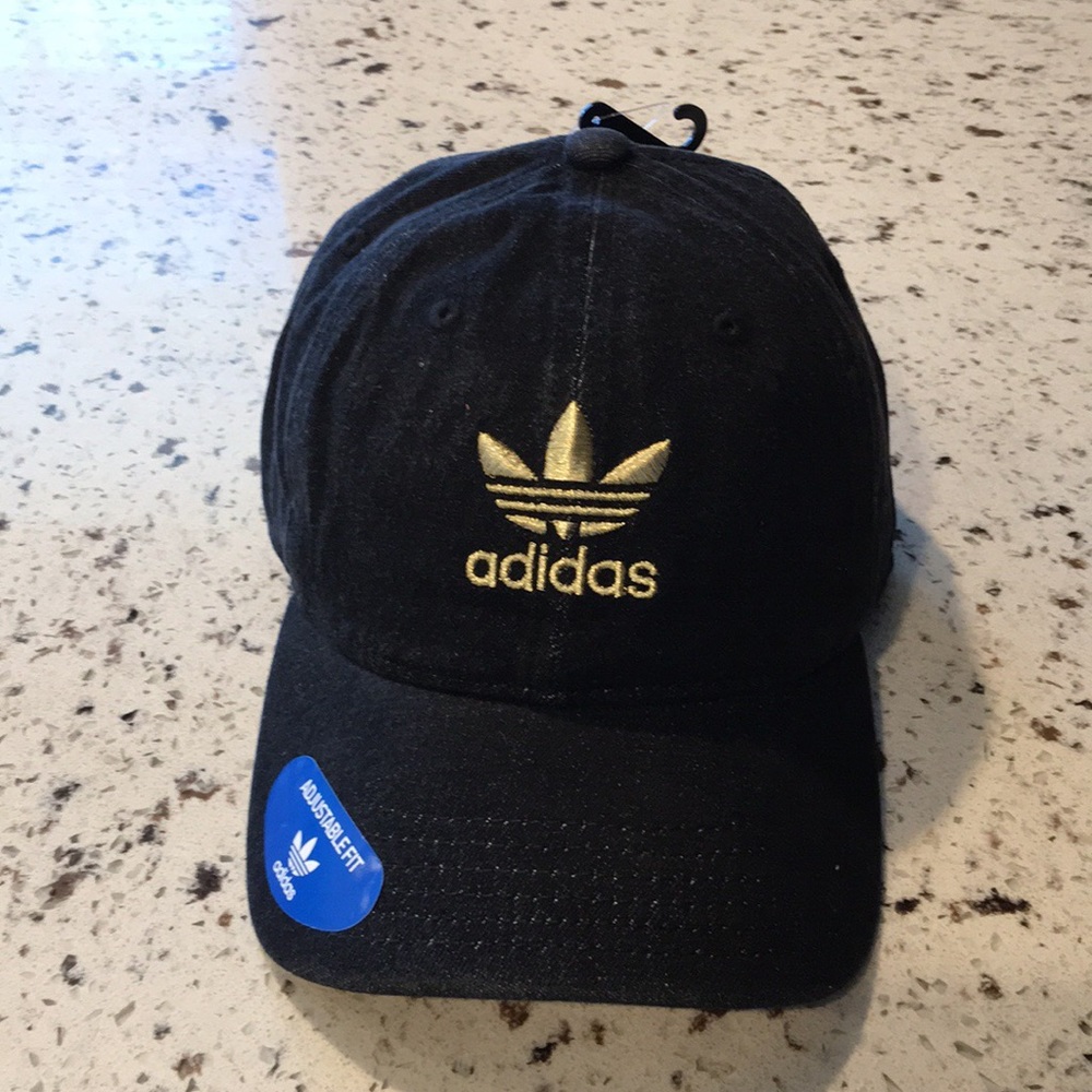 ❤️NEW!!!❤️ Adidas Originals  Relaxed Denim.
